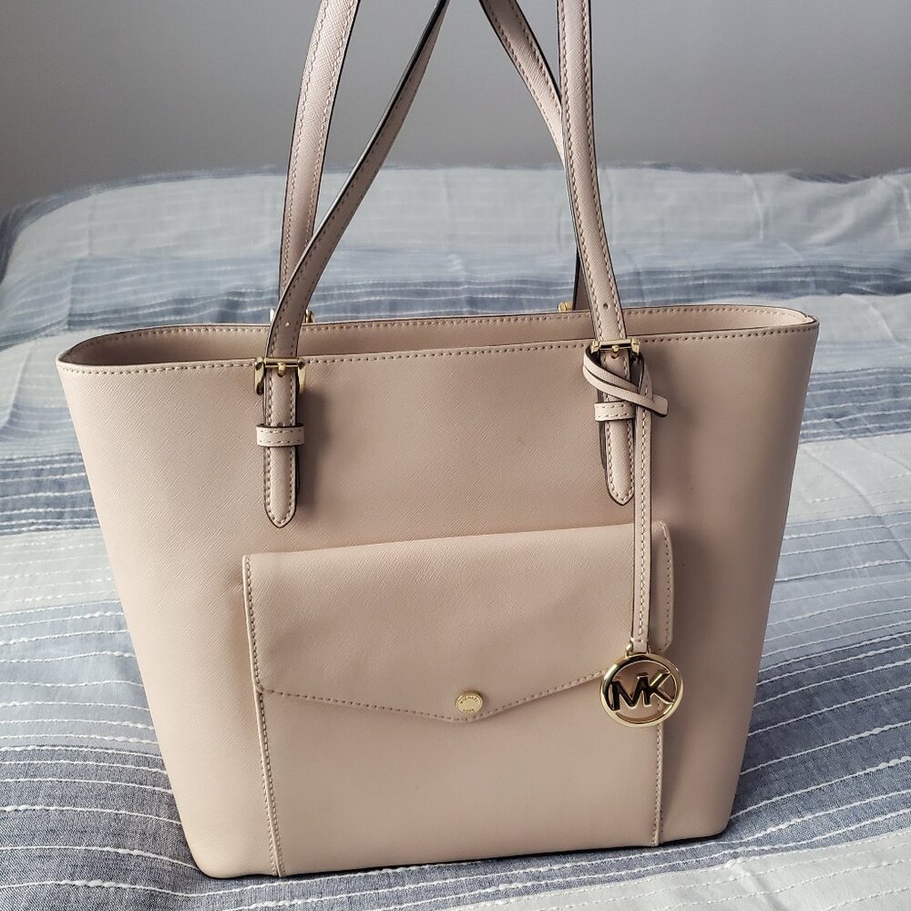 Micheal Kors Bag and small wallet